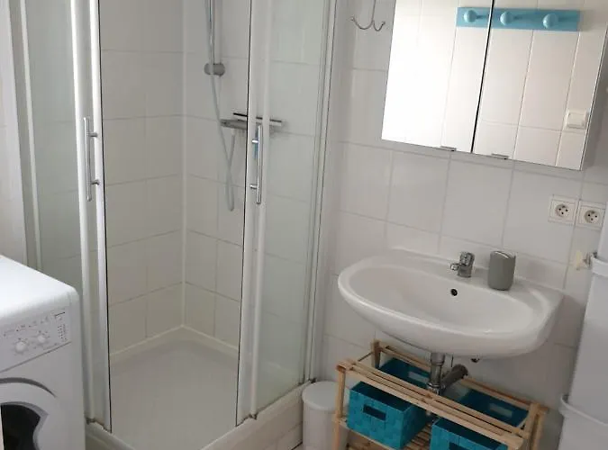 Les Pieds Dans Le Sable *